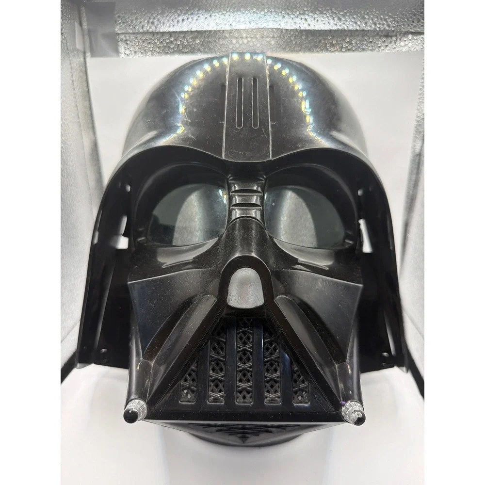 2013 Hasbro Star Wars Darth Vader Electronic Voice Changing Helmet Mask